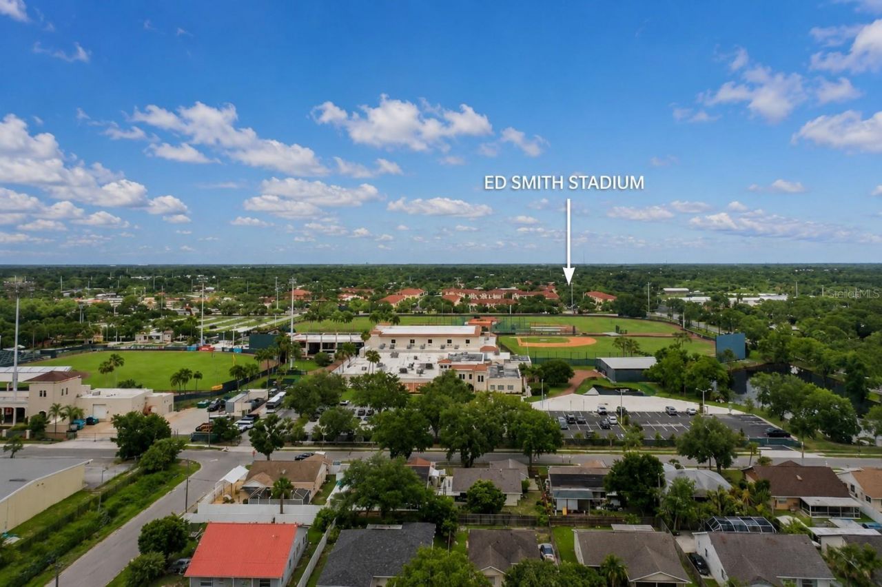 1065 Lewis Avenue , Sarasota, FL 34237 Photo