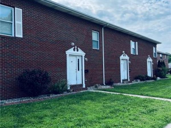 515 S Central , Roxana, IL 62084