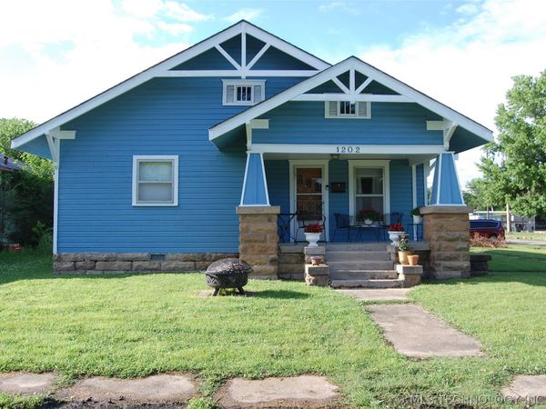 1202 W Broadway Street , Henryetta, OK 74437