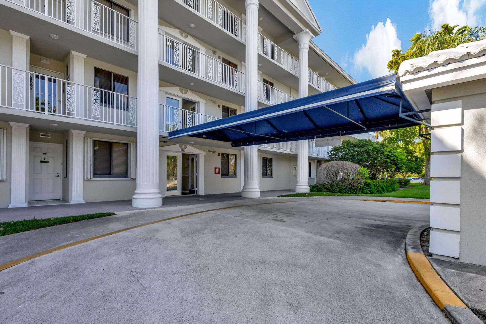 2741 Village Boulevard, Unit 104, West Palm Beach, FL 33409 Photo