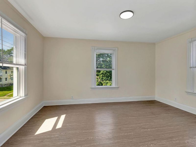 5659 Bramble Avenue, Cincinnati, OH 45227 Photo 13