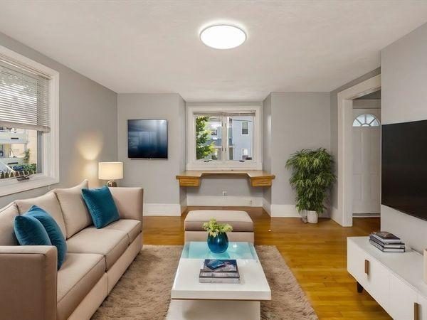 52 Barrett St, Unit 1, Malden, MA 02148