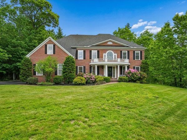 15 Mill Stone Terrace, Bedford, NH 03110