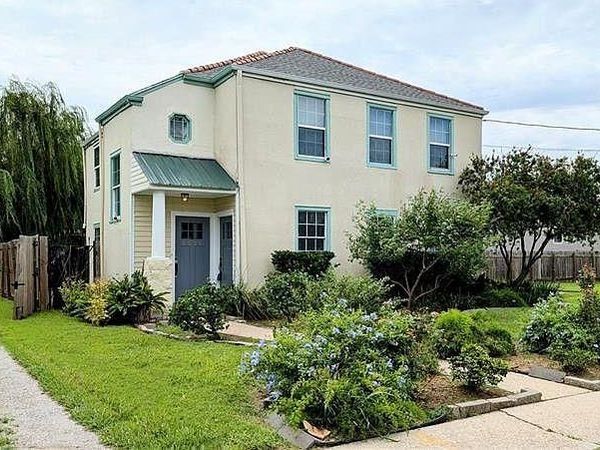 5526 MANDEVILLE Street, New Orleans, LA 70122