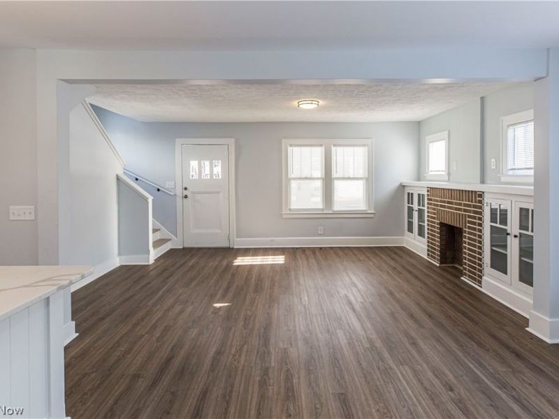 586 Brittain Road, Akron, OH 44305 Photo 8