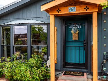 6 Dinkle Court, Edgewood, NM 87015
