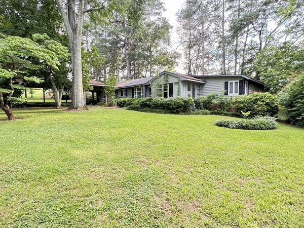 207 Iris Drive, Centre, AL 35960