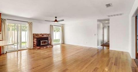 8986 W Lansdowne Court, Elk Grove, CA 95624 Photo