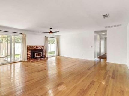 8986 W Lansdowne Court, Elk Grove, CA 95624 Photo