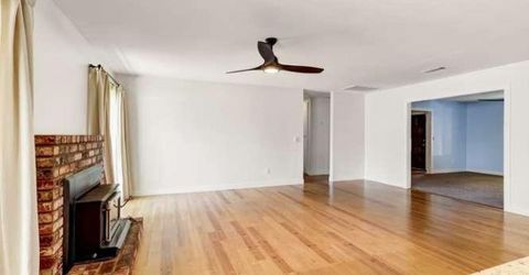 8986 W Lansdowne Court, Elk Grove, CA 95624 Photo