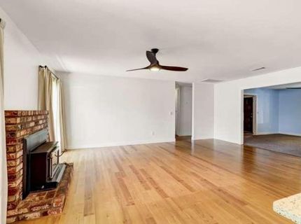 8986 W Lansdowne Court, Elk Grove, CA 95624 Photo