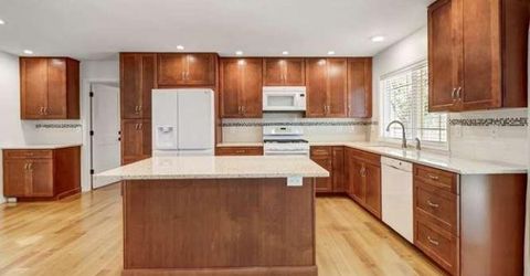 8986 W Lansdowne Court, Elk Grove, CA 95624 Photo