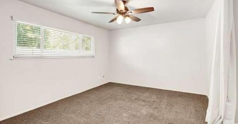 8986 W Lansdowne Court, Elk Grove, CA 95624 Photo