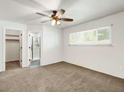 8986 W Lansdowne Court, Elk Grove, CA 95624 Photo