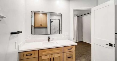 8986 W Lansdowne Court, Elk Grove, CA 95624 Photo