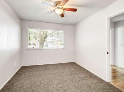 8986 W Lansdowne Court, Elk Grove, CA 95624 Photo