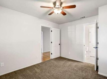 8986 W Lansdowne Court, Elk Grove, CA 95624 Photo
