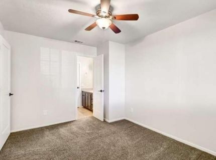 8986 W Lansdowne Court, Elk Grove, CA 95624 Photo