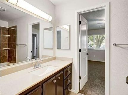 8986 W Lansdowne Court, Elk Grove, CA 95624 Photo
