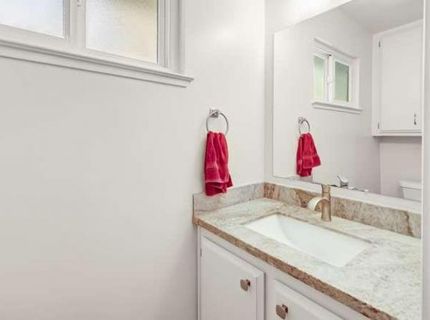 8986 W Lansdowne Court, Elk Grove, CA 95624 Photo