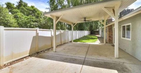 8986 W Lansdowne Court, Elk Grove, CA 95624 Photo