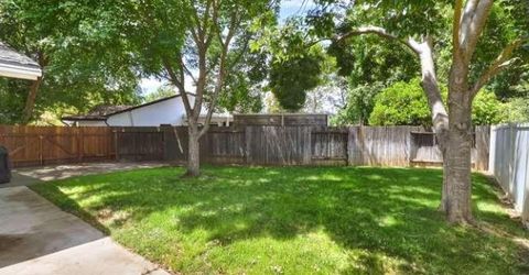 8986 W Lansdowne Court, Elk Grove, CA 95624 Photo