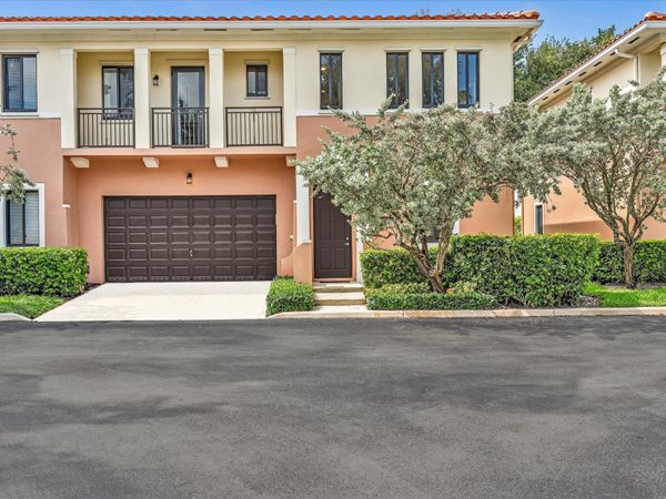2414 Venetian Way, Boynton Beach, FL 33426