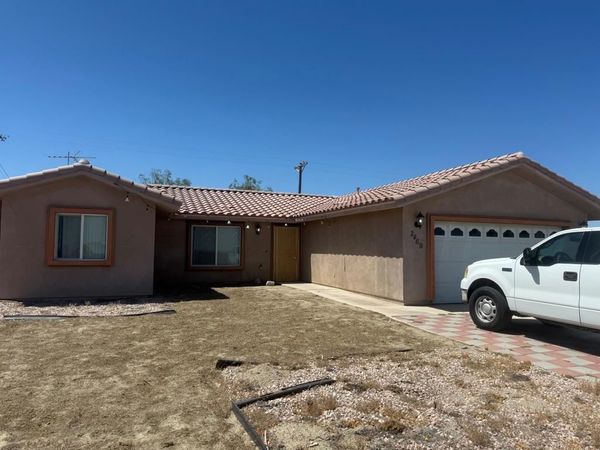 2469 Shore Life Avenue, Thermal, CA 92274