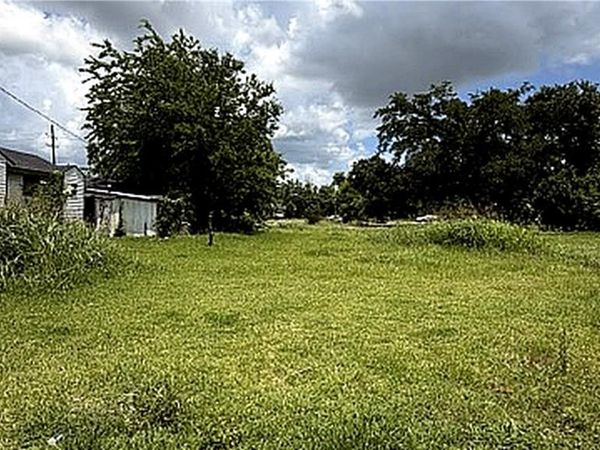 405 LOUISE Street , Houma, LA 70363