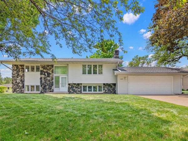 4829 Boone Circle N, New Hope, MN 55428
