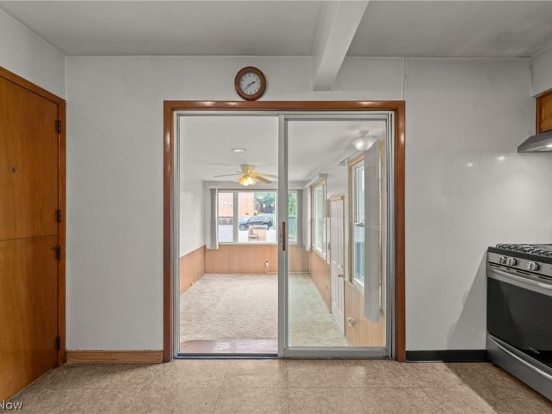 2129 Silverdale Avenue, Cleveland, OH 44109 Photo 18
