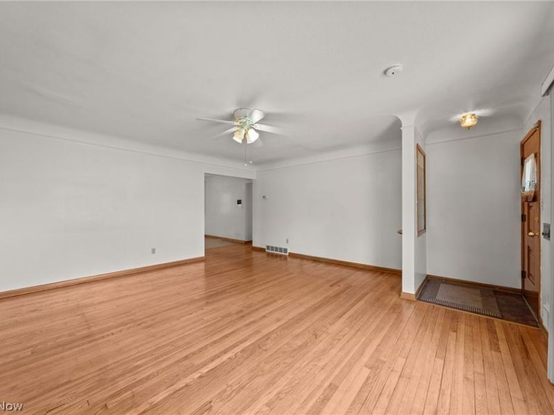2129 Silverdale Avenue, Cleveland, OH 44109 Photo 2