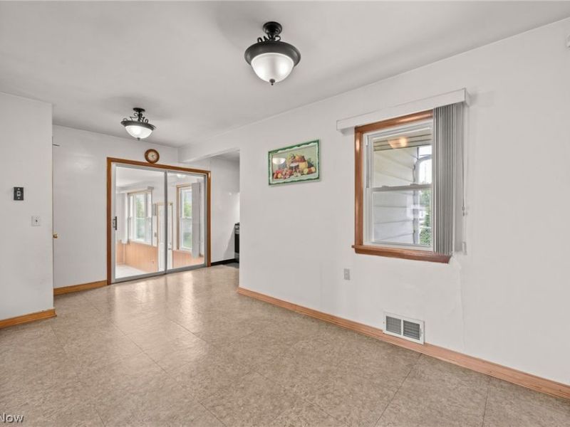 2129 Silverdale Avenue, Cleveland, OH 44109 Photo 5