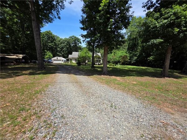 1547 Riverwood Drive , Lexington, NC 27292