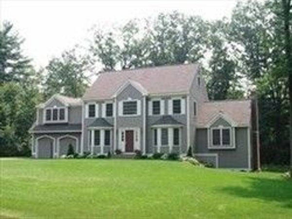 1 Eagle Cliff Rd, Chelmsford, MA 01824