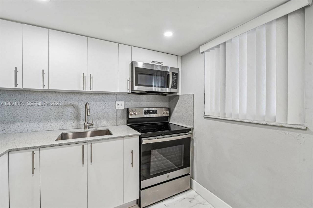 6575 W 4th Ave , Unit 507, Hialeah, FL 33012 Photo