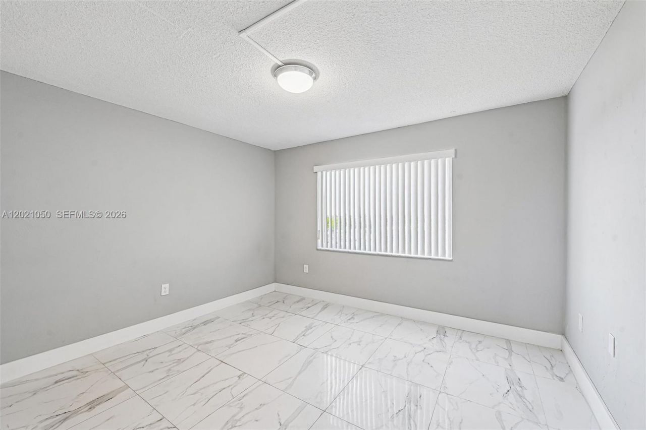 6575 W 4th Ave , Unit 507, Hialeah, FL 33012 Photo