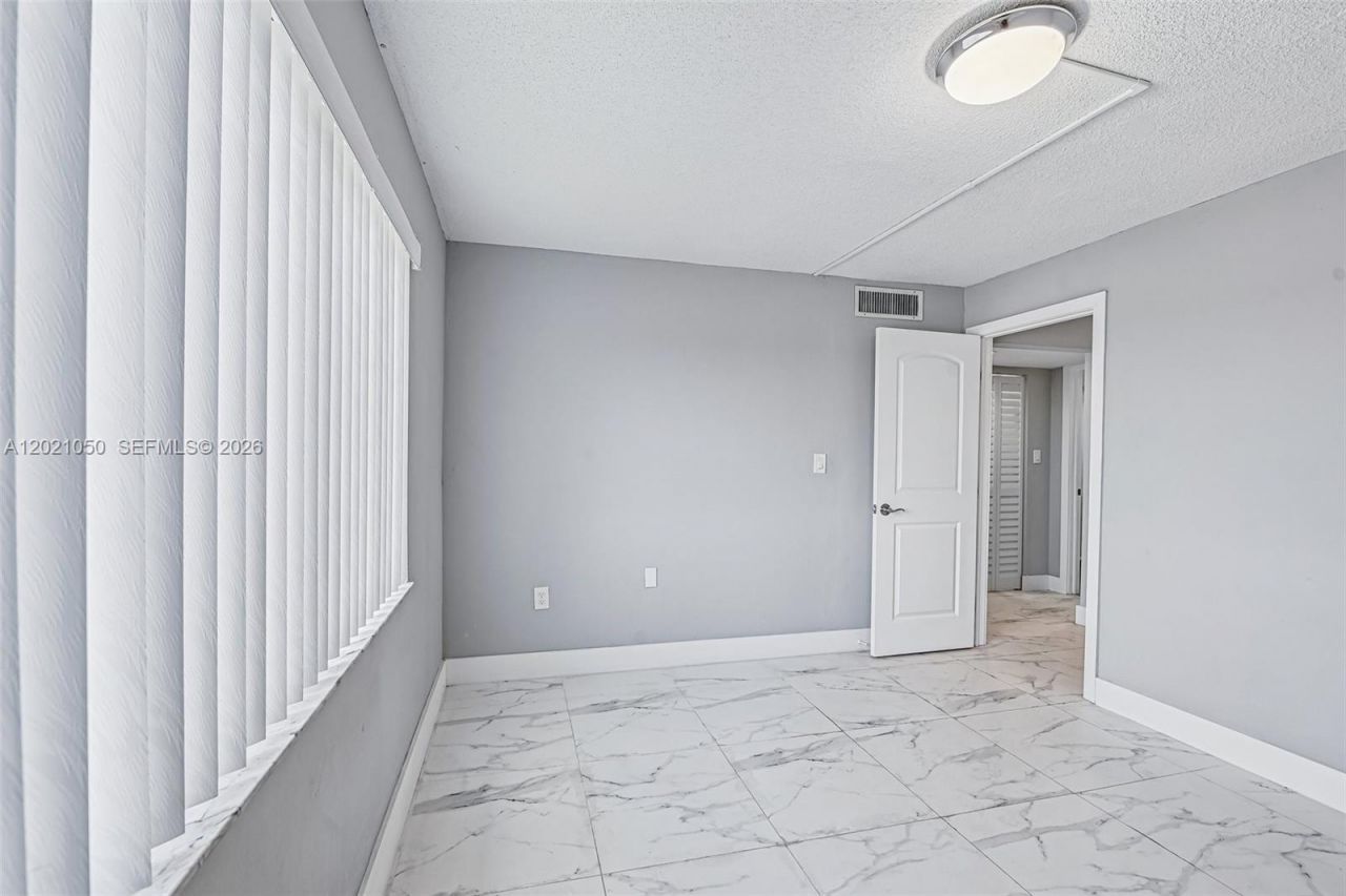 6575 W 4th Ave , Unit 507, Hialeah, FL 33012 Photo