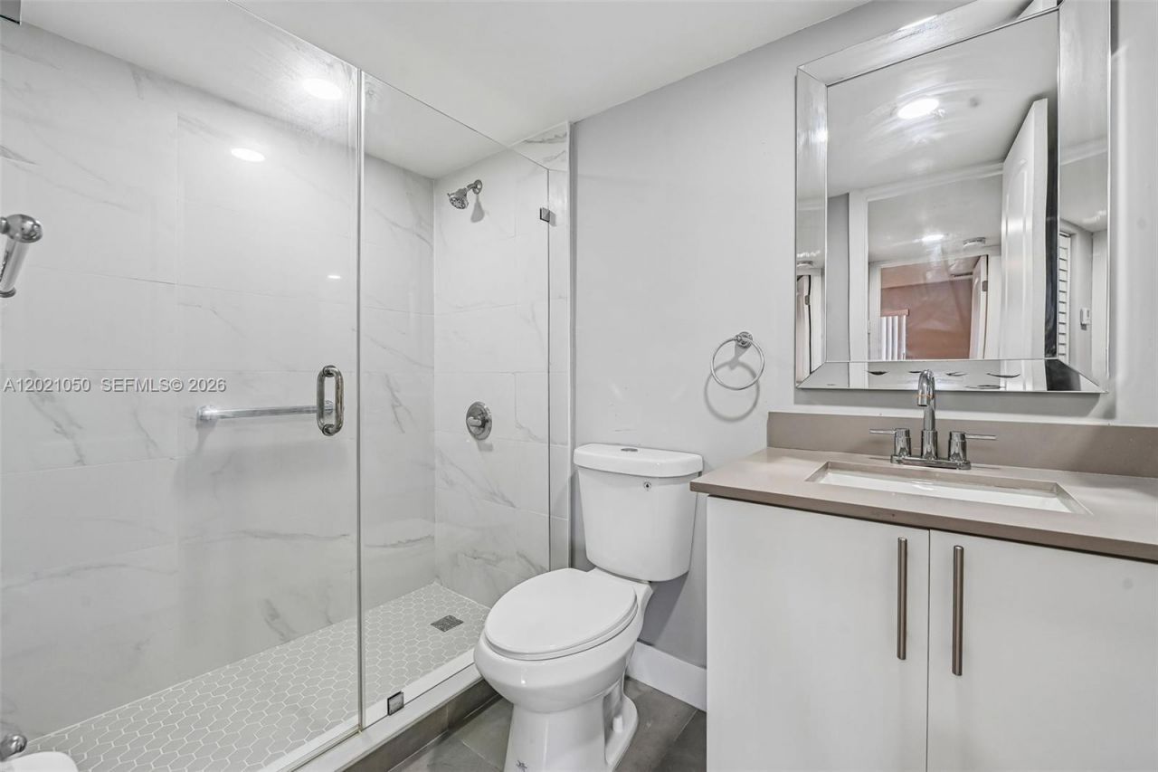 6575 W 4th Ave , Unit 507, Hialeah, FL 33012 Photo