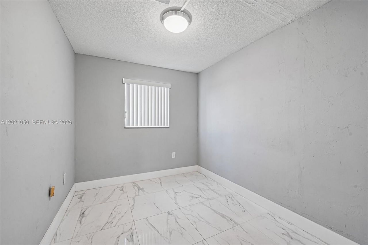 6575 W 4th Ave , Unit 507, Hialeah, FL 33012 Photo