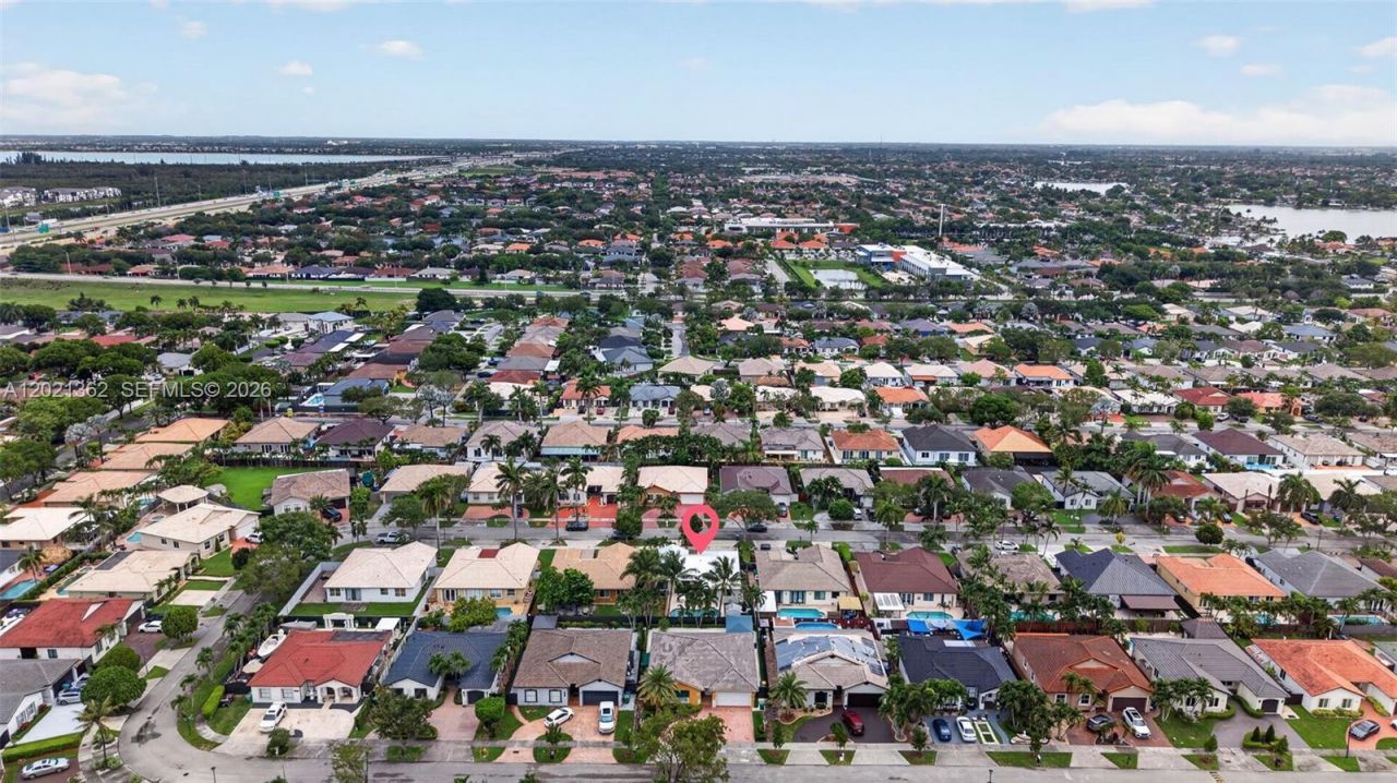 8892 NW 167th St, Miami Lakes, FL 33018 Photo