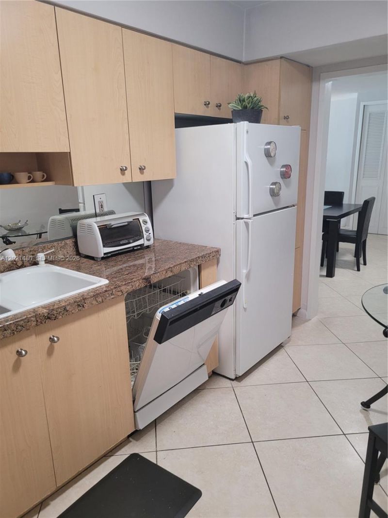 9195 Collins Ave , Unit 309, Surfside, FL 33154 Photo