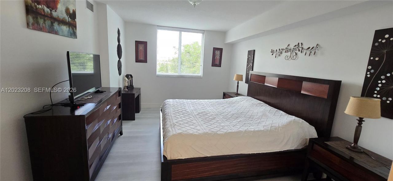 2775 NE 187th St , Unit 314, Aventura, FL 33180 Photo