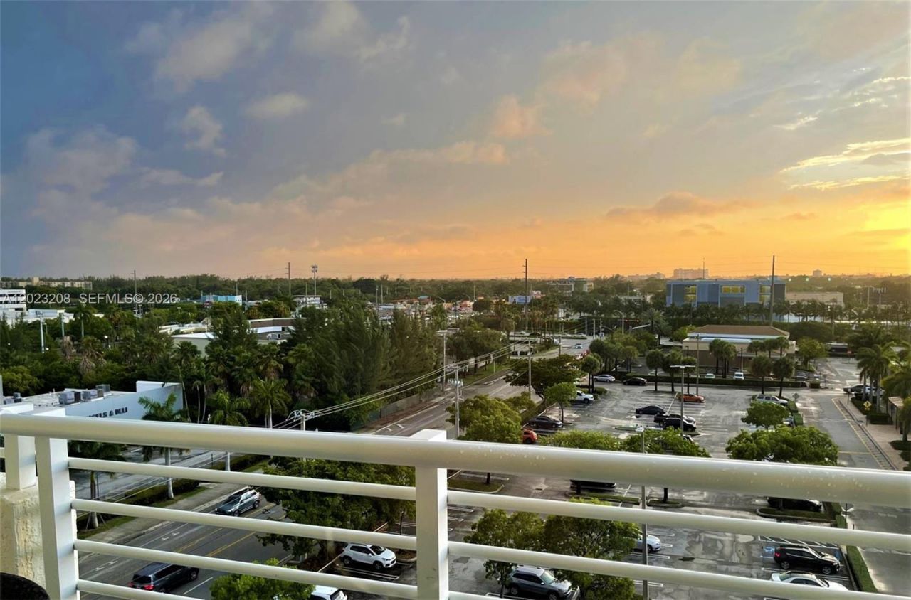 2775 NE 187th St , Unit 314, Aventura, FL 33180 Photo