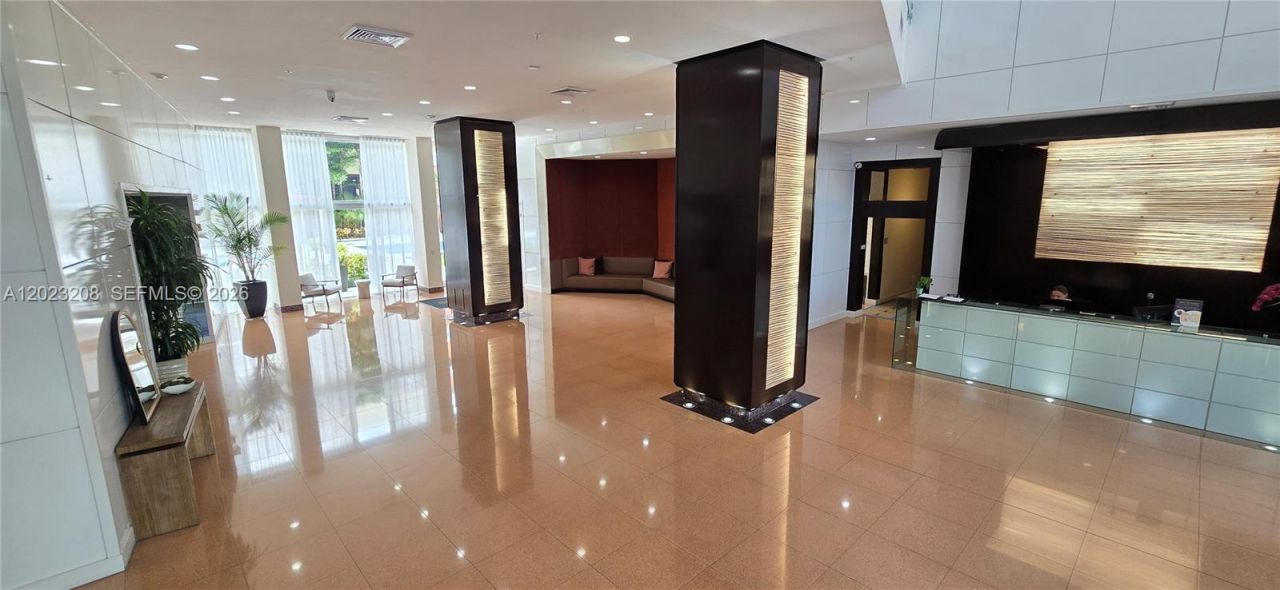2775 NE 187th St , Unit 314, Aventura, FL 33180 Photo