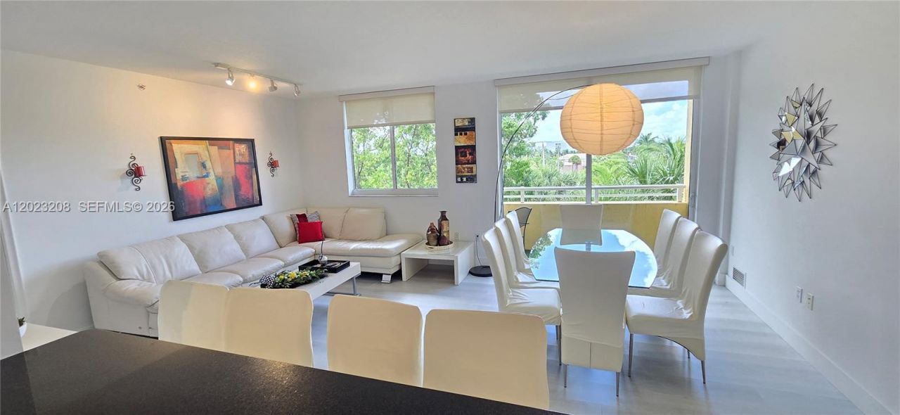 2775 NE 187th St , Unit 314, Aventura, FL 33180 Photo