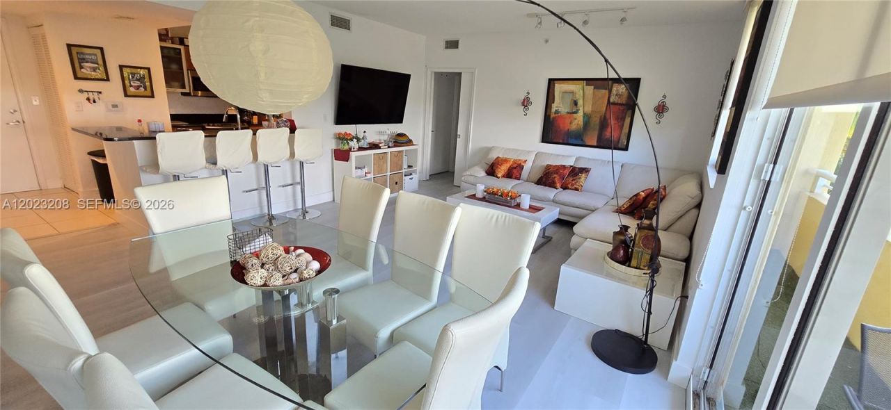 2775 NE 187th St , Unit 314, Aventura, FL 33180 Photo