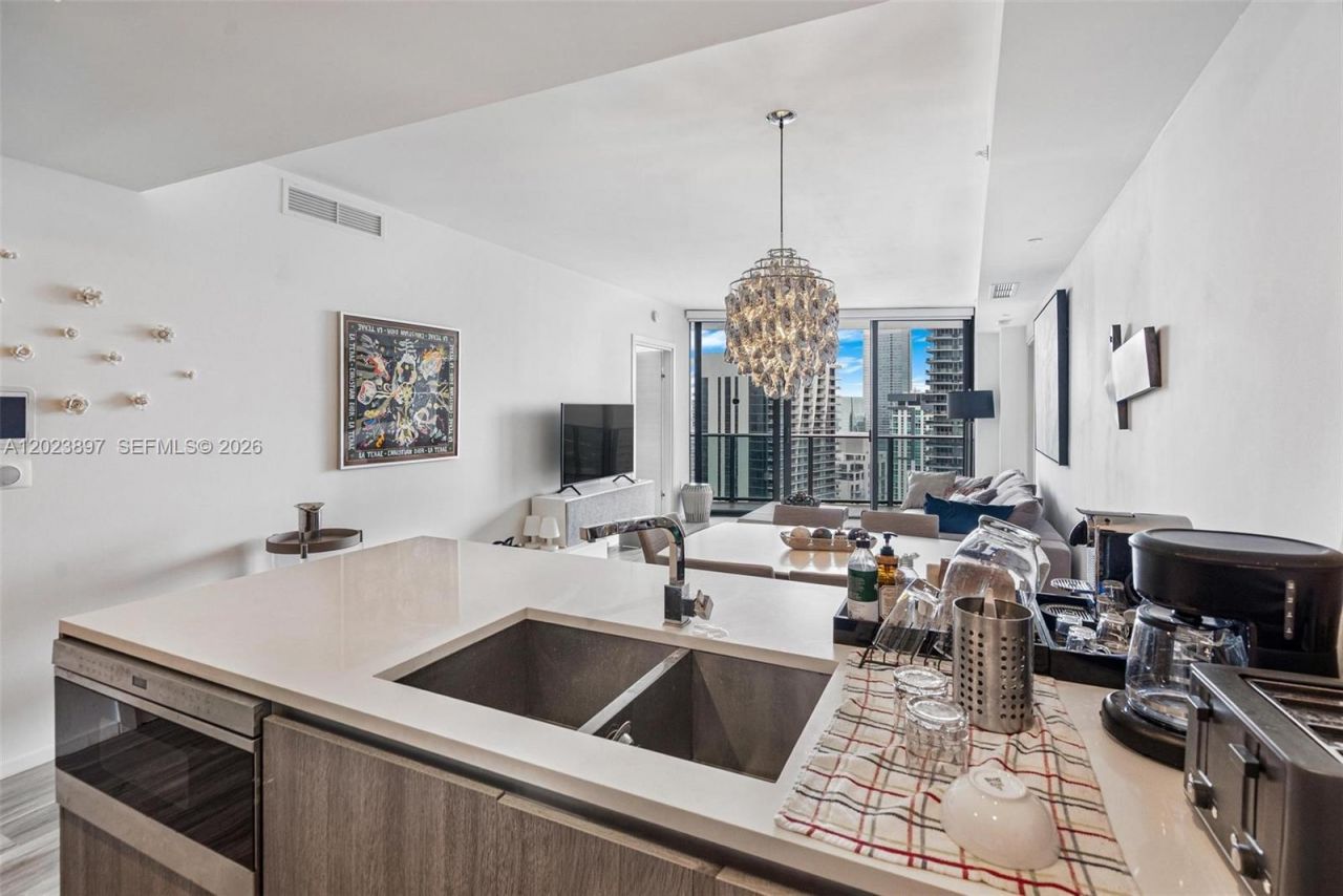 801 S Miami Ave, Unit 4302, Miami, FL 33130 Photo
