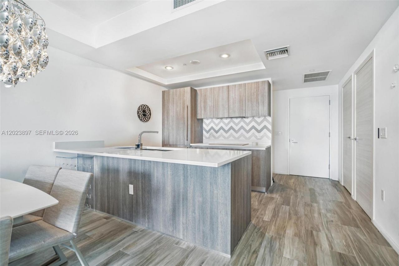 801 S Miami Ave, Unit 4302, Miami, FL 33130 Photo