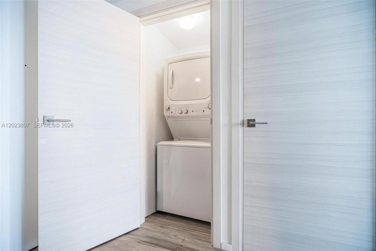 801 S Miami Ave, Unit 4302, Miami, FL 33130 Photo